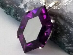 Legend Of Zelda Rupee Gemstone Necklace