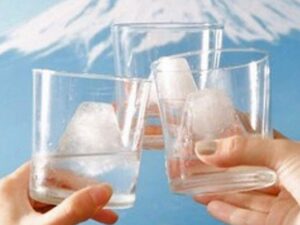 Mount Fuji Ice Cube Maker