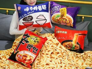 Ramen Pillow & Blanket Set